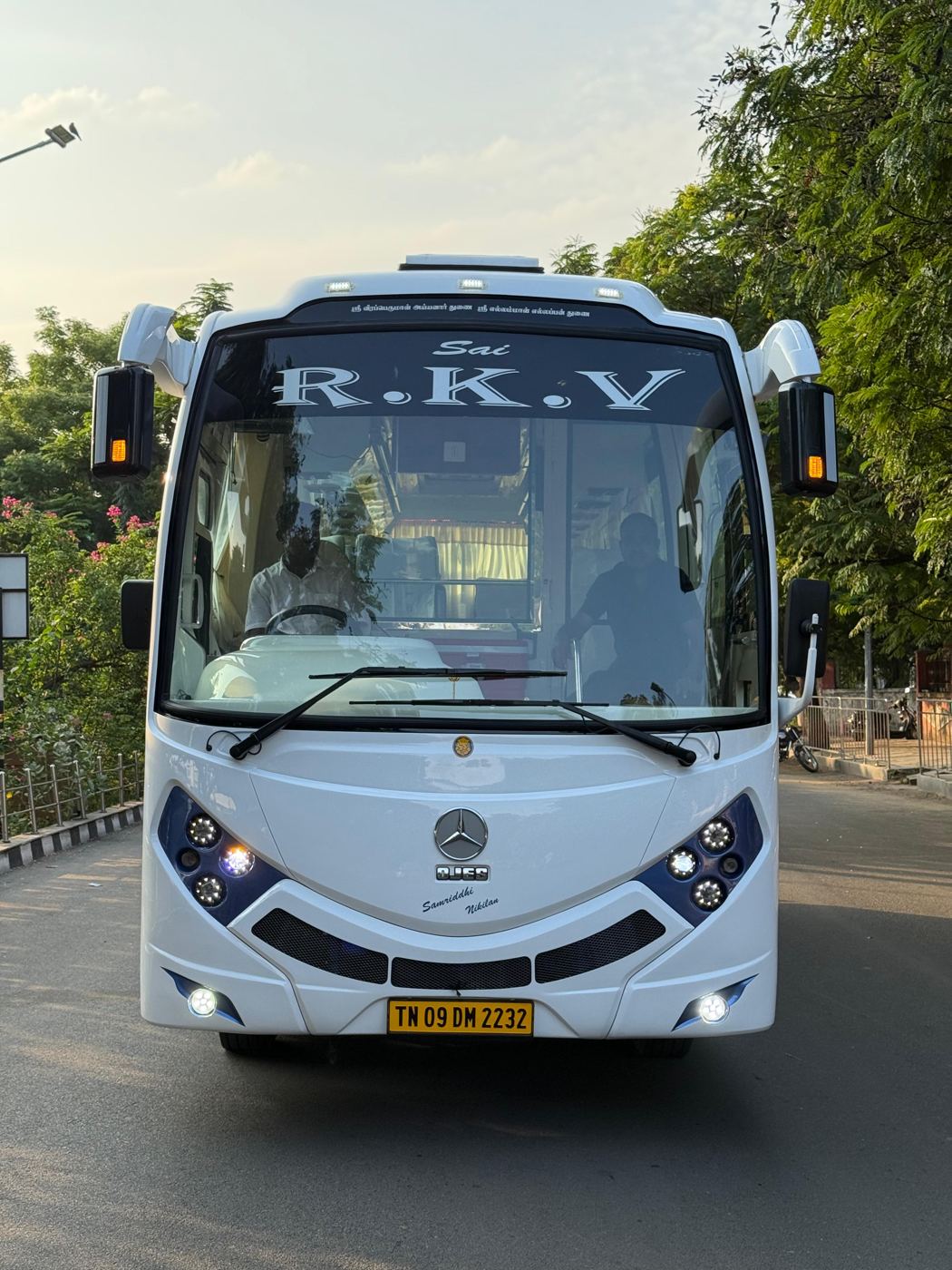21 Seater Mini Bus rental in Chennai